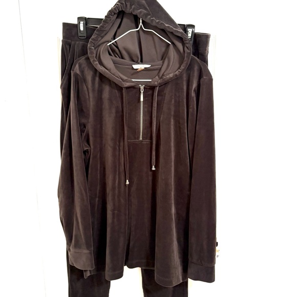 Cable & Gauge Tops - Cable & Gauge Studio Chocolate Knit  Hooded Track Suit